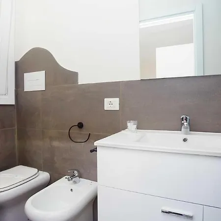 Oda ve Kahvaltı Stabilimento Lido Burrone