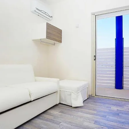 Stabilimento Lido Burrone Oda ve Kahvaltı 4*