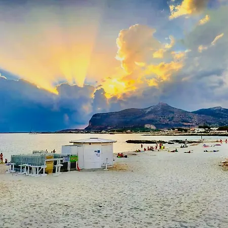 Oda ve Kahvaltı Stabilimento Lido Burrone