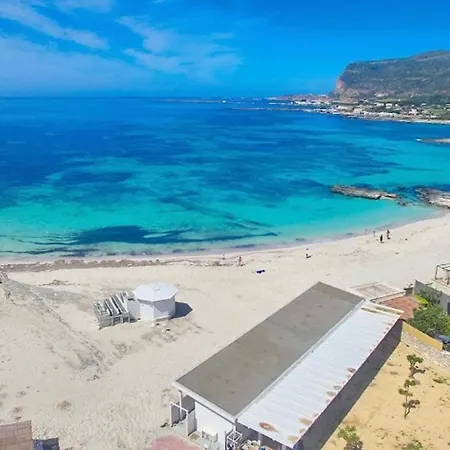 Oda ve Kahvaltı Stabilimento Lido Burrone 4*