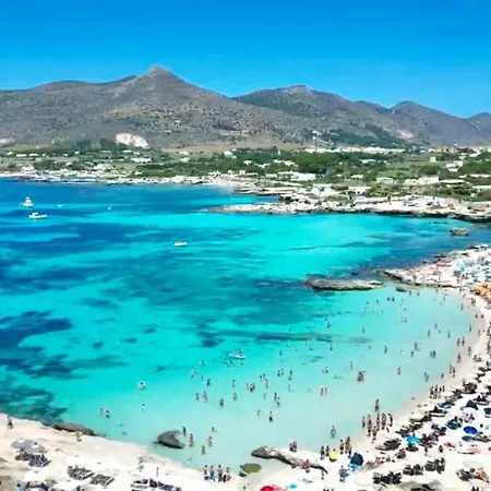 Stabilimento Lido Burrone Oda ve Kahvaltı Favignana