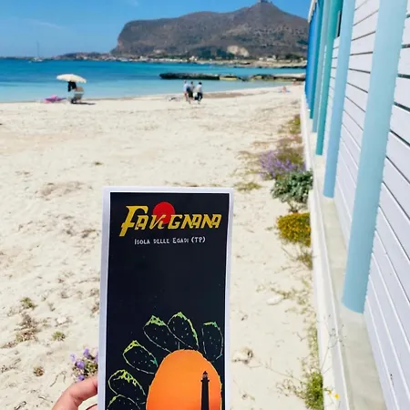 Oda ve Kahvaltı Stabilimento Lido Burrone Favignana