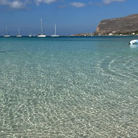 Stabilimento Lido Burrone Oda ve Kahvaltı 4*