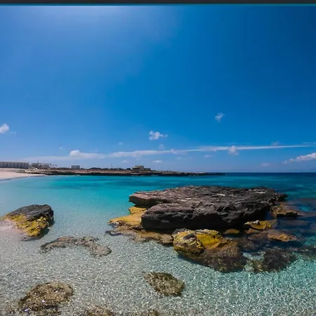 Stabilimento Lido Burrone Couette-café 4*